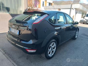 Ford Focus 1.6 GPL garanzia