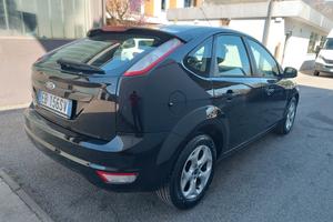 Ford Focus 1.6 GPL garanzia