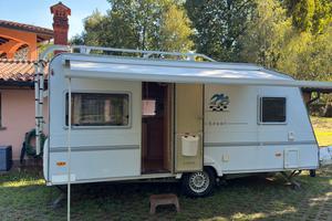 Roulotte Knauus 450 sport