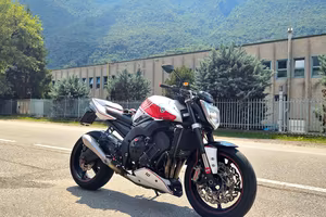 Yamaha FZ1 