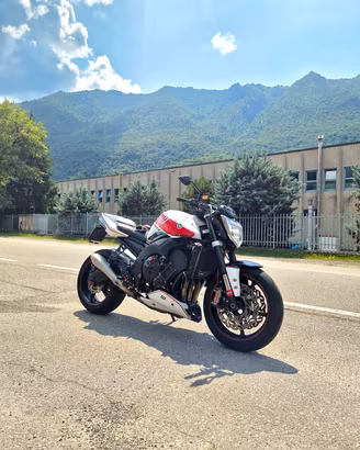 Yamaha FZ1 