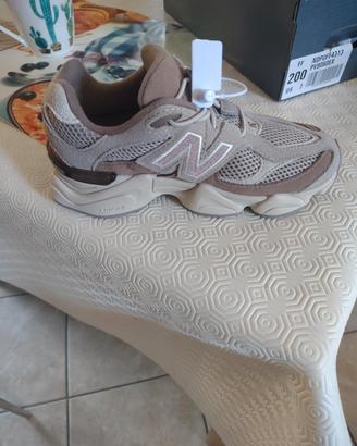 New Balance 9060 Beige