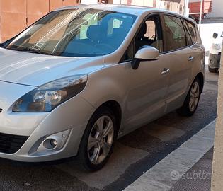 Renault Scenic auto molto bella 