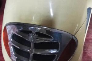 Scooter  MALAGUTI YESTERDAY 50 e CASCO BORSALINO