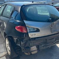 ALFA ROMEO 147 per ricambi usati