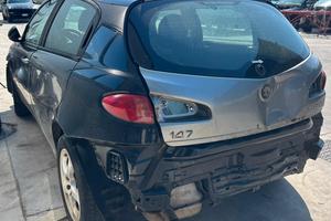 ALFA ROMEO 147 per ricambi usati