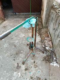 tappatrice per tappi in sughero 