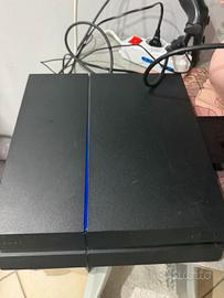 ps4 funzionante  con fili e 2 giochi  