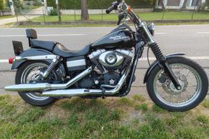 Harley-Davidson street bob