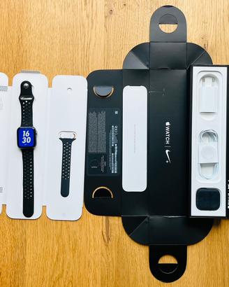 Apple Watch Nike+ (GPS+CELL) 44mm Serie 4 original