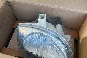 Fanale anteriore destro Fiat 600