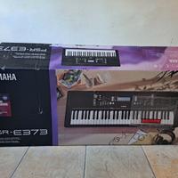 tastiera portatile Yamaha PSR-E373. Pianola.