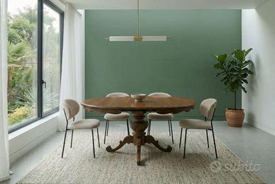 Tavolo in legno tondo/ovale gambe cesellate