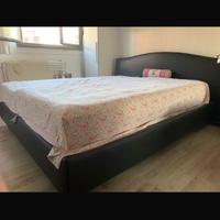 Letto matrimoniale in pelle  con contenitore