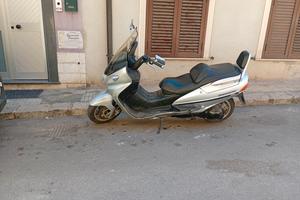 Suzuki Burgman 400