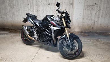 Suzuki GSR 750 ABS