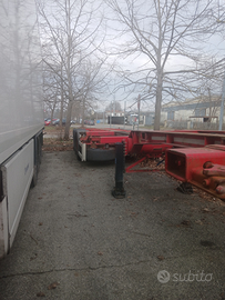 Semirimorchio portacontainer