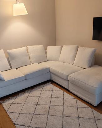 Divano Ikea con pouf contenitore