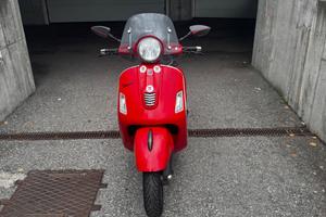 Vespa GTS 300