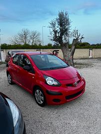 Toyota Aygo 1.0 12V VVT-i 5 porte Sol Connect soli