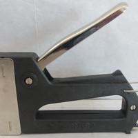 Fissatrice per legno