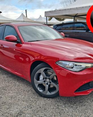 Alfa Romeo Giulia 2.2 Turbodiesel 160 CV AT8 B-Tec