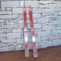 Sci vintage in legno da collezionismo