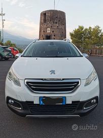 Peugeot 2008 Allure 1.6 Diesel – 120CV – Anno 2015