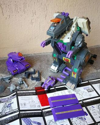 Transformers Tripticon Hasbro 1986 completo.