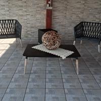 2 sedie più tavolino uguale 