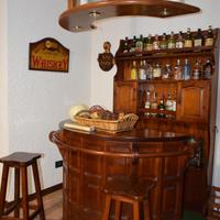Bar in legno