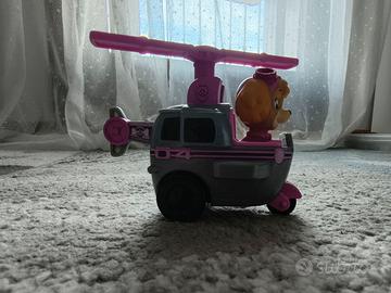 Skye Paw Patrol in elicottero 