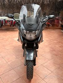 Honda Deauville 700