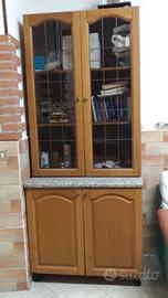mobile con vetrina