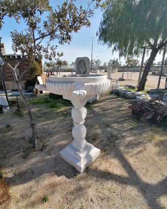 Scultura in Pietra di Trani scolpita a mano