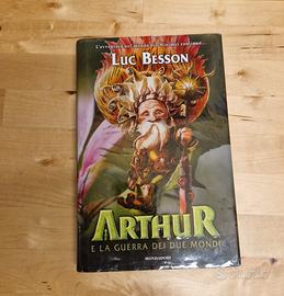 libro Arthur e la guerra dei due mondi