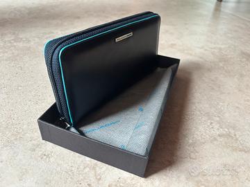 Portafoglio Piquadro donna grande con zip