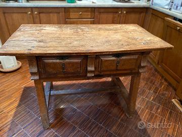 Banco da lavoro del '700