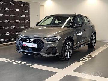 Audi A1 citycarver 30 TFSI S tronic Identity ...