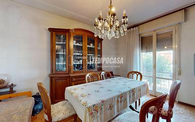 Ampio trilocale a carpi