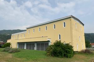 Capannone commerciale 2300mq