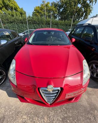 ALFA ROMEO GIULIETTA DEL 2011 PER RICAMBI
