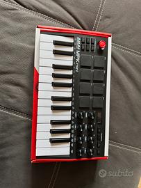 Tastiera akai mini