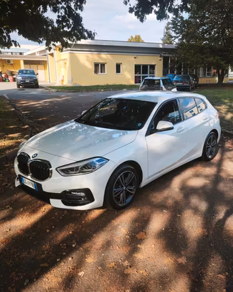 Bmw serie 1 116d 5p. Msport
