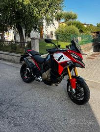 Ducati Multistrada v4 s pikes peak