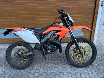 HM CRE TOP NERO , ANNO 2010