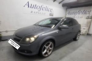 Opel Astra GTC 1.9 CDTI 120CV 3 porte Cosmo