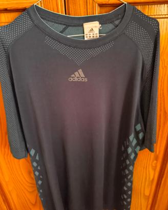 t-shirt allenamento Adidas 