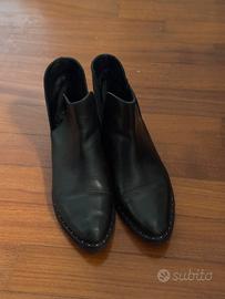Stivaletto nero pelle