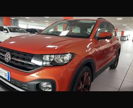 Privato vende t-cross